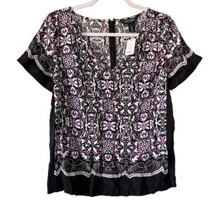 NWT White House Black Market women’s 6 short sleeve v-neck black blouse